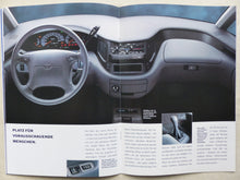 Lade das Bild in den Galerie-Viewer, Toyota Previa MJ 1994 - Prospekt Brochure + Daten &amp; Ausstattungen 12.1993
