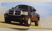 Lade das Bild in den Galerie-Viewer, Dodge 2006 Dakota - US-Prospekt Brochure 08.2005 USA Großformat
