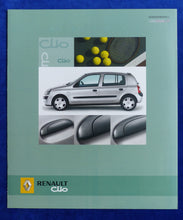 Lade das Bild in den Galerie-Viewer, Renault Clio Campus Sondermodell MJ 2005 - Prospekt Brochure 10.2004
