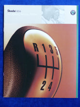 Lade das Bild in den Galerie-Viewer, Skoda Fabia - Ausstattungen &amp; Farben MJ 2000 - Prospekt Brochure 12.1999
