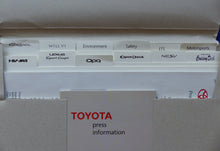 Lade das Bild in den Galerie-Viewer, Toyota Tokyo Motor Show 1999 - Pressemappe + CD-Rom press-kit 10.1999 englisch

