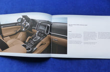 Lade das Bild in den Galerie-Viewer, Porsche Cayenne Platinum Edition MJ 2014 - Prospekt Brochure 12.2013
