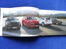 Lade das Bild in den Galerie-Viewer, Porsche Cayenne S GTS Turbo MJ 2018 - Hardcover Prospekt Brochure 03.2017

