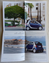 Lade das Bild in den Galerie-Viewer, Smart fortwo Cabrio MJ 2000 - Poster 58x39cm - Prospekt Brochure 09.1999
