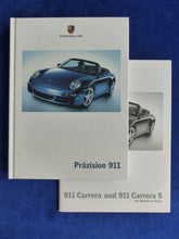 Lade das Bild in den Galerie-Viewer, Porsche 911 Carrera S Typ 997 MJ 2005 - Hardcover Prospekt + Preisliste 12.2004
