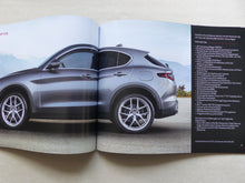 Lade das Bild in den Galerie-Viewer, Alfa Romeo Stelvio First Edition Turbo 16V MJ 2018 - Prospekt Brochure 06.2017
