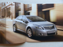 Lade das Bild in den Galerie-Viewer, Toyota Avensis TEC Edition MJ 2010 - Prospekt Brochure 08.2009
