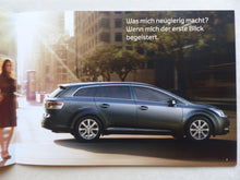 Lade das Bild in den Galerie-Viewer, Toyota Avensis TEC Edition MJ 2010 - Prospekt Brochure 08.2009

