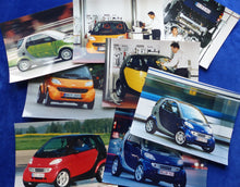 Lade das Bild in den Galerie-Viewer, Smart fortwo city-coupe MJ 2000 - 8x Pressefoto press photo Set 05.1999
