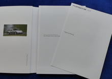 Lade das Bild in den Galerie-Viewer, Porsche Geschäftsbericht 2006/07 Umsätze 911 Cayman - Prospekt Brochure 11.2007

