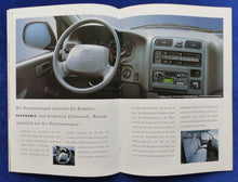 Lade das Bild in den Galerie-Viewer, Toyota HiAce Transporter Kasten Combi 1997 - Prospekt Brochure + Daten 04.1996
