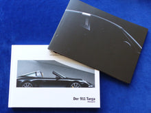 Lade das Bild in den Galerie-Viewer, Porsche 911 Targa Typ 991 MJ 2016 - Hardcover Prospekt + Preisliste 03.2015
