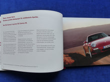 Lade das Bild in den Galerie-Viewer, Porsche 911 Carrera 4 4S Typ 997 MJ 2012 - Hardcover Prospekt Brochure 11.2011
