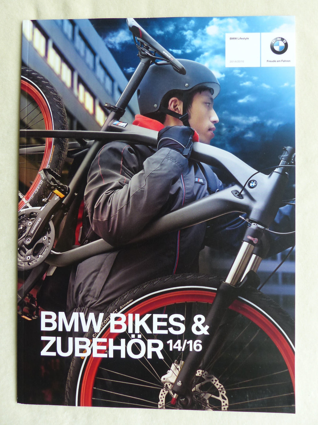 BMW Bikes Fahrräder & Zubehör 2014-2016 Trekking Mountainbike - Prospekt 02.2014