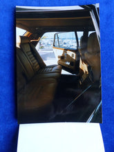 Lade das Bild in den Galerie-Viewer, Bentley Turbo R Interior MJ 1997 - Original Pressefoto press photo 07.1996

