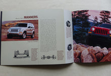 Lade das Bild in den Galerie-Viewer, Jeep 2002 Liberty Sport Limited Edition - US-Prospekt Brochure 12.2000 USA
