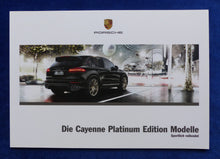 Lade das Bild in den Galerie-Viewer, Porsche Cayenne Platinum Edition MJ 2017 - Prospekt Brochure 02.2017
