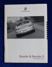 Lade das Bild in den Galerie-Viewer, Porsche Boxster S Typ 986 MJ 2002 - Hardcover Prospekt + Preisliste 08.2001
