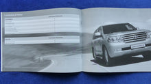 Lade das Bild in den Galerie-Viewer, Toyota Land Cruiser V8 MJ 2011 - Prospekt Brochure + Preisliste 09.2010
