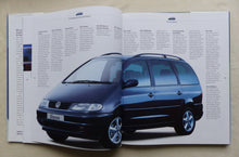 Lade das Bild in den Galerie-Viewer, VW Sharan MJ 1998 - Buch Hardcover Prospekt Brochure 10.1997
