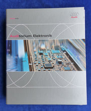 Lade das Bild in den Galerie-Viewer, AUDI Elektronik Auditorium - Media-Info Hardcover-Pressemappe Press-Kit 06.2005
