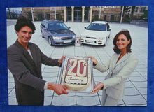 Lade das Bild in den Galerie-Viewer, Subaru Legacy &amp; Impreza 20th Anniversary - Original Pressefoto 03.2000
