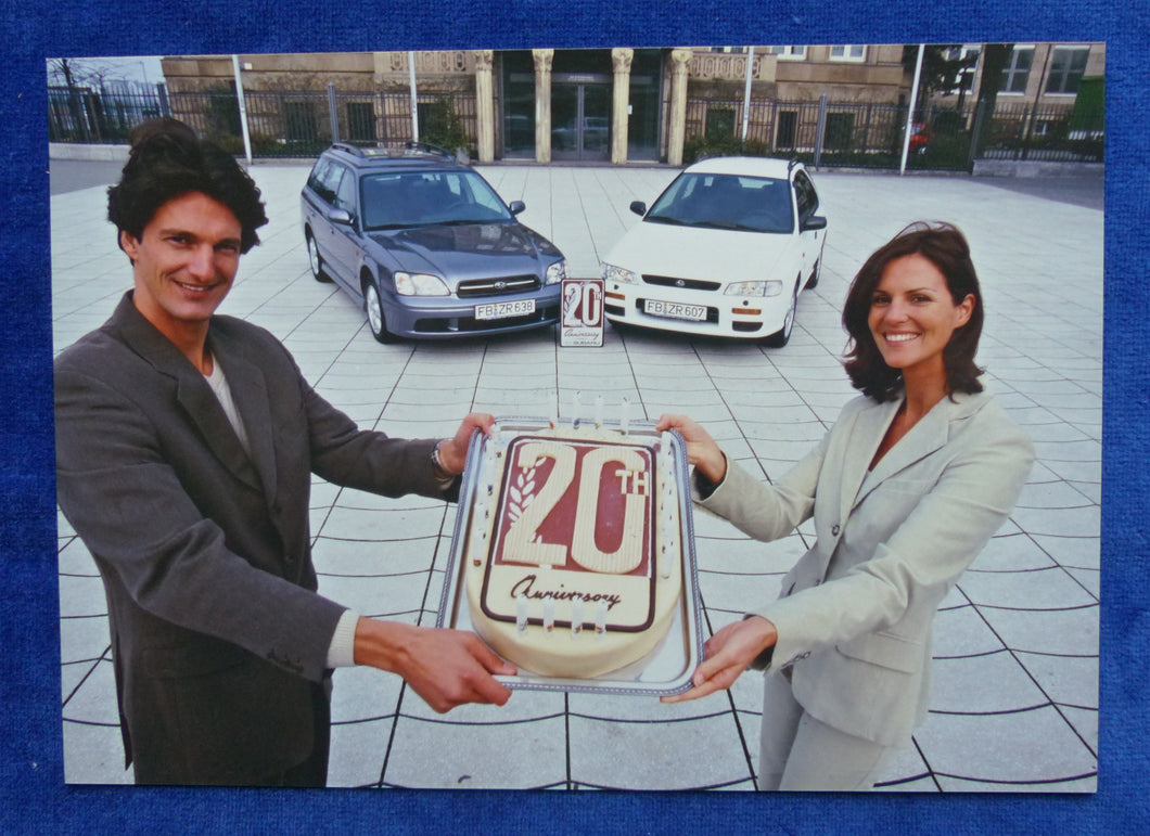 Subaru Legacy & Impreza 20th Anniversary - Original Pressefoto 03.2000