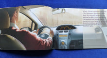 Lade das Bild in den Galerie-Viewer, Toyota Yaris MJ 2010 - Prospekt Brochure 01.2010
