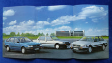 Lade das Bild in den Galerie-Viewer, Toyota Corolla Limousine Liftback Coupe Combi MJ 1984 Prospekt Brochure 07.1983
