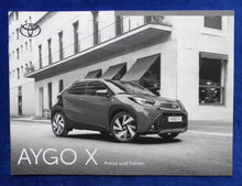 Lade das Bild in den Galerie-Viewer, Toyota Aygo X Limited MJ 2022 - Prospekt Brochure + Preisliste 03.2022
