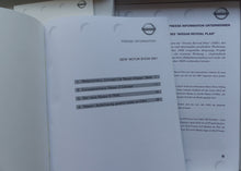 Lade das Bild in den Galerie-Viewer, Nissan Z Concept Chappo Concept X-Trail - Pressemappe Foto CD-Rom press-kit 2001
