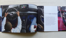 Lade das Bild in den Galerie-Viewer, Toyota Yaris Premiere Edition MJ 2021 - Prospekt Brochure 08.2020
