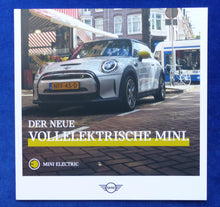 Lade das Bild in den Galerie-Viewer, Mini Cooper SE Electric 3-Türer MJ 2021 - Prospekt Brochure 03.2021
