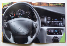 Lade das Bild in den Galerie-Viewer, Buick 2000 Regal LS GS - US-Prospekt Brochure 1999 USA

