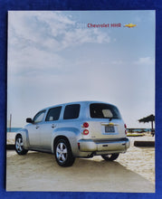 Lade das Bild in den Galerie-Viewer, Chevrolet 2011 HHR - US-Prospekt Brochure 06.2010 USA englisch
