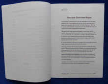 Lade das Bild in den Galerie-Viewer, Chevrolet 1995 Blazer - Pressemappe press-kit 01.1995 Europe englisch
