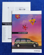 Lade das Bild in den Galerie-Viewer, Chrysler Voyager MJ 1994 - Prospekt Brochure + Technische Daten 09.1993
