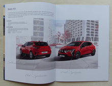 Lade das Bild in den Galerie-Viewer, Mitsubishi Colt Zubehör MJ 2025 - Prospekt Brochure 07.2024
