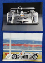 Lade das Bild in den Galerie-Viewer, Cadillac Northstar LMP - Konvolut 2x Original Pressefoto press photo 2000
