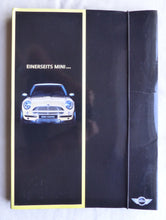 Lade das Bild in den Galerie-Viewer, Mini Cooper 3-Türer R50 - Mappe Fahrschule Block Werbung Postkarten 2002
