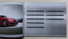 Lade das Bild in den Galerie-Viewer, Alfa Romeo Giulia Quadrifoglio - Preisliste MJ 2019 - Prospekt Brochure 08.2018
