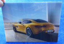 Lade das Bild in den Galerie-Viewer, Mercedes AMG GT - Postkarte Kippbild 3D Hologramm Lentikularbild
