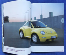Lade das Bild in den Galerie-Viewer, VW New Beetle Colour Concept MJ 2004 - Prospekt Brochure 05.2003
