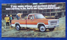 Lade das Bild in den Galerie-Viewer, Dodge 1976 Pick-Ups Club Cab Crew Cab - US-Prospekt Brochure 06.1976 USA
