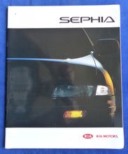 Lade das Bild in den Galerie-Viewer, Kia 1994 Sephia - Prospekt Brochure 12.1993 Korea englisch
