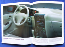 Lade das Bild in den Galerie-Viewer, Kia 1994 Sephia - Prospekt Brochure 12.1993 Korea englisch
