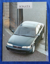 Lade das Bild in den Galerie-Viewer, Hyundai Sonata Y3 - Prospekt Brochure 1993 Korea englisch
