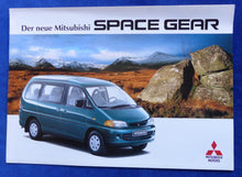 Lade das Bild in den Galerie-Viewer, Mitsubishi Space Gear MJ 1995 - Prospekt Brochure 10.1994

