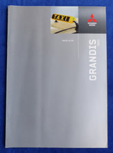 Lade das Bild in den Galerie-Viewer, Mitsubishi Grandis Taxi MJ 2005 - Prospekt Brochure 11.2004
