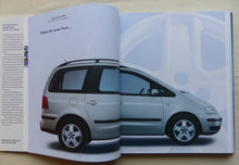 Lade das Bild in den Galerie-Viewer, VW Sharan MJ 2002 - Buch Hardcover Prospekt Brochure 05.2001
